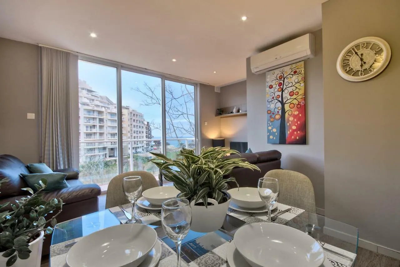 Balluta Bay Beach House With Seaviews Sliema